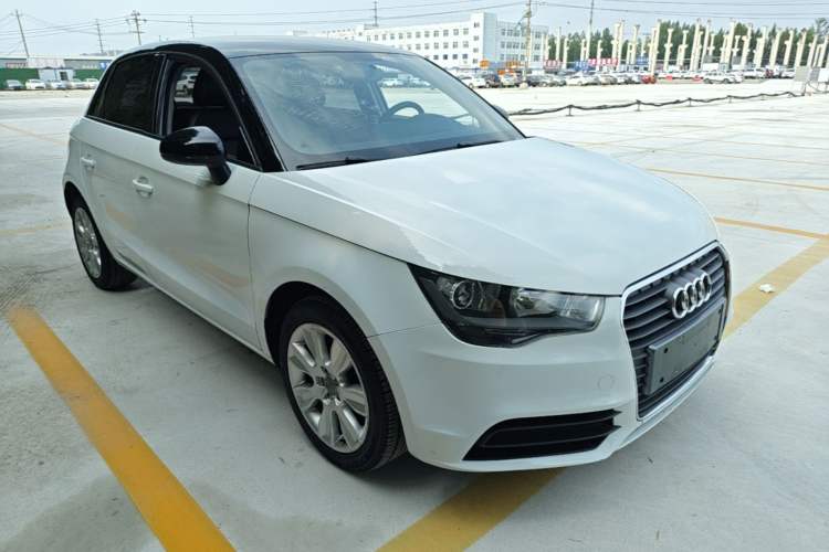Used Audi A1 2014 30 TFSI Sportback Fashion Model Front Right 45 Deg