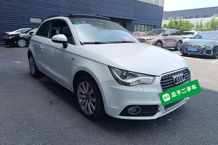Used Audi A1 2014 30 TFSI Comfort Model Front Right 45 Deg