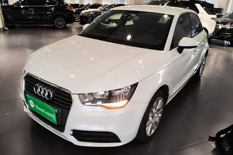 Used Audi A1 2014 30 TFSI Sportback Fashion Model Guazi used car, China used car export, Used car for sale, Used Audi cars, Cheapest cars for sale