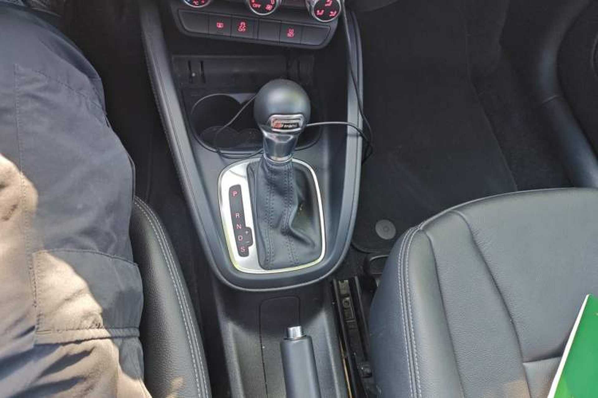 Used Audi A1 2014 30 TFSI Sportback Comfort Model Gear Lever