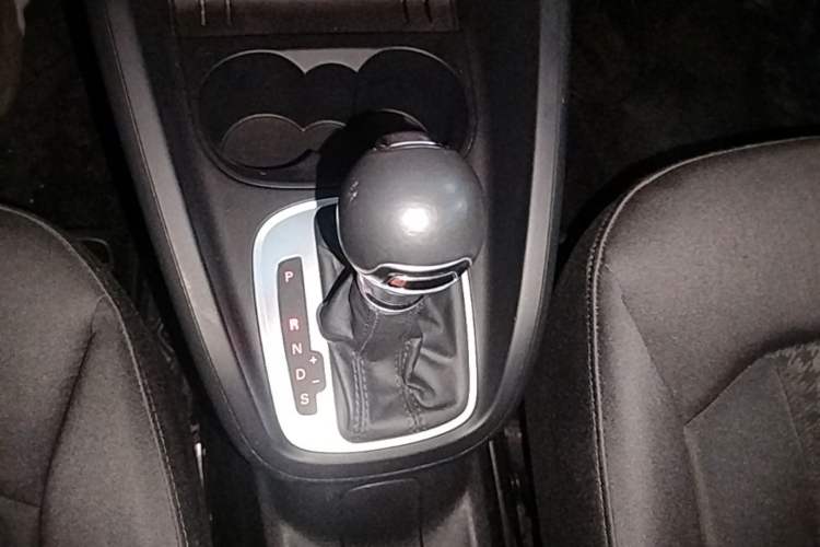 Used Audi A1 2014 30 TFSI Sportback Fashion Model Gear Lever