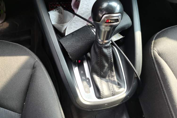 Used Audi A1 2014 30 TFSI Sportback Fashion Model Gear Lever
