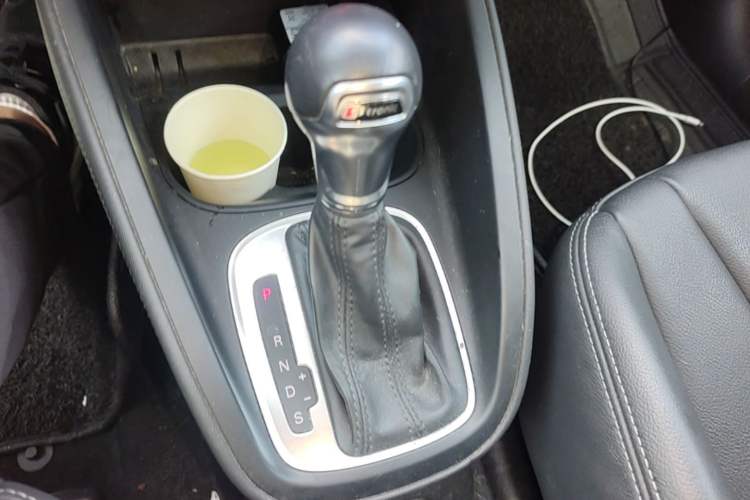 Used Audi A1 2014 30 TFSI Sportback Comfort Model Gear Lever