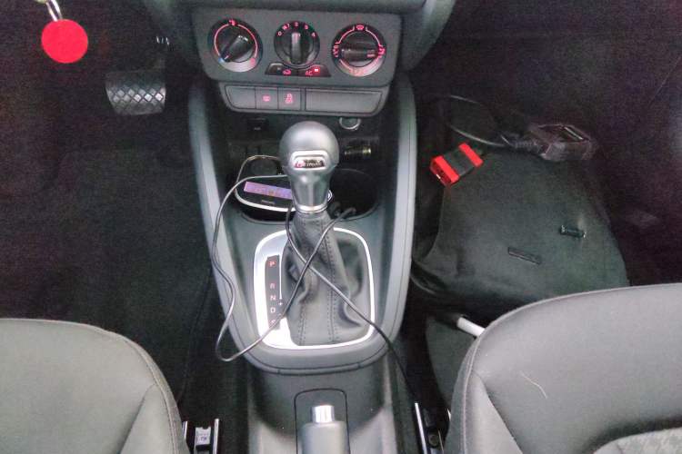 Used Audi A1 2014 30 TFSI Sportback Fashion Model Gear Lever