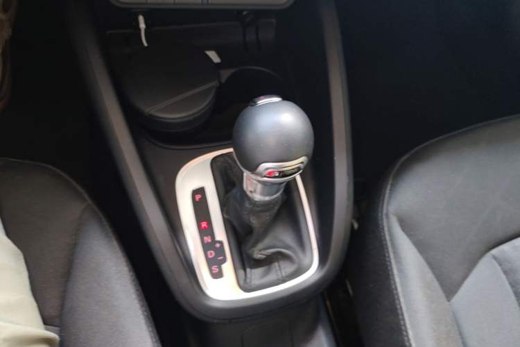 Used Audi A1 2014 30 TFSI Sportback Fashion Model Gear Lever