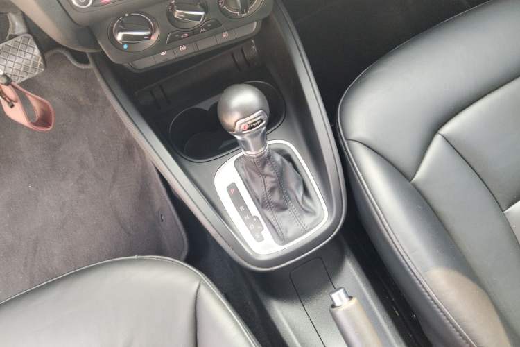 Used Audi A1 2014 30 TFSI Sportback Technology Model Gear Lever