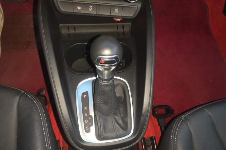 Used Audi A1 2014 30 TFSI Comfort Model Gear Lever