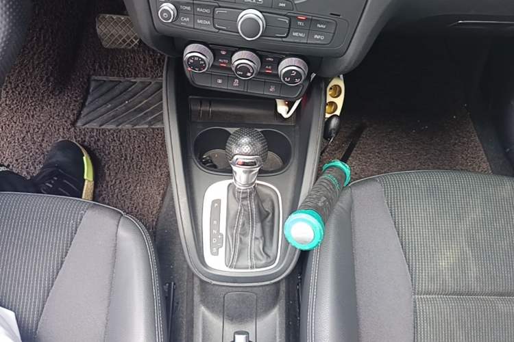 Used Audi A1 2014 30 TFSI Comfort Model Gear Lever