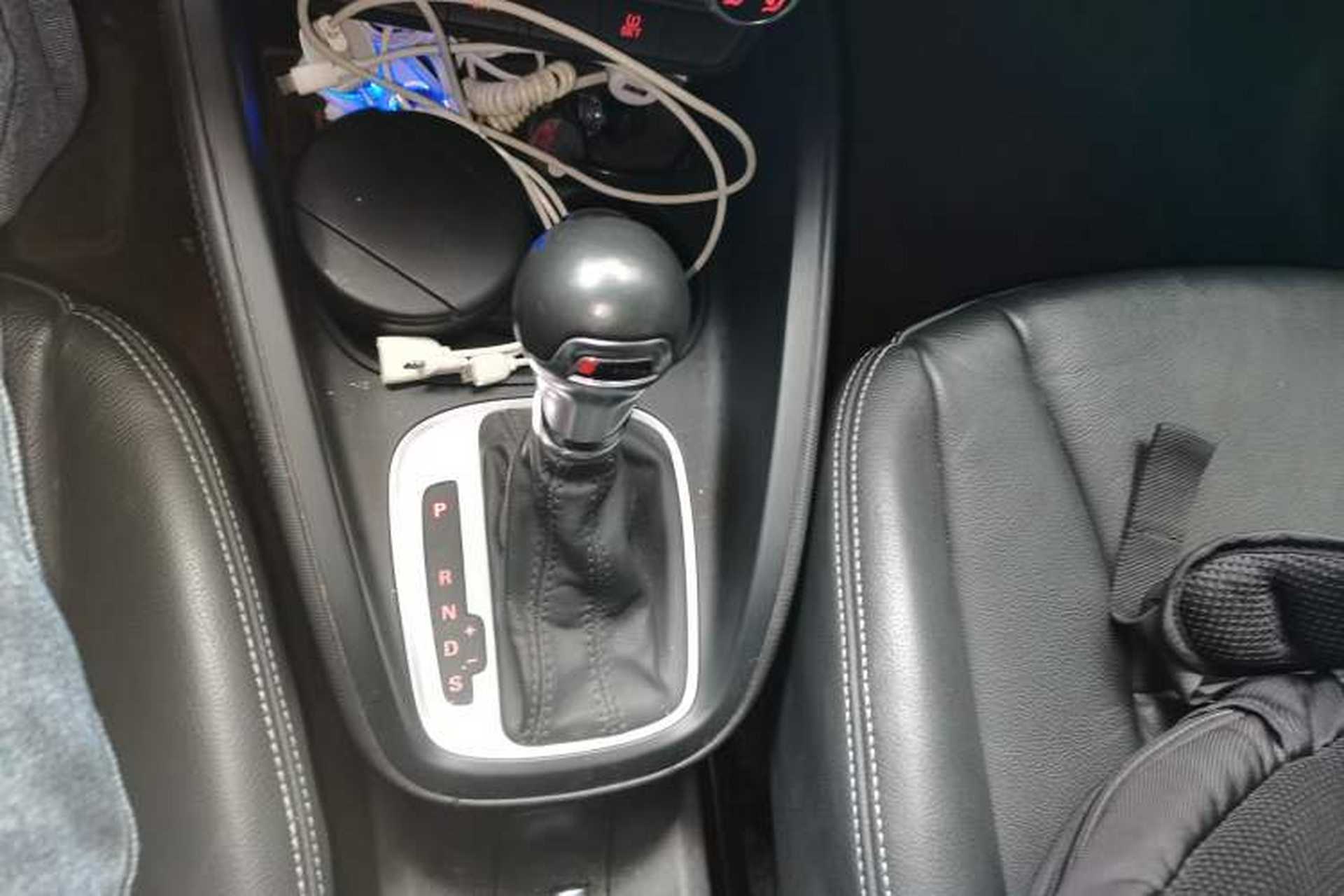 Used Audi A1 2014 30 TFSI Sportback Comfort Model Gear Lever