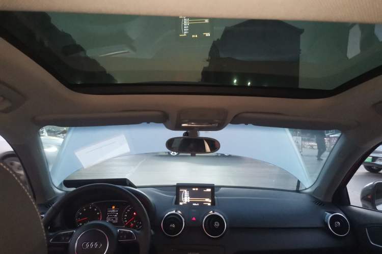 Used Audi A1 2014 30 TFSI Comfort Model Headliner