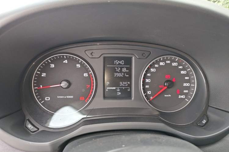 Used Audi A1 2014 30 TFSI Sportback Fashion Model Instrument Cluster