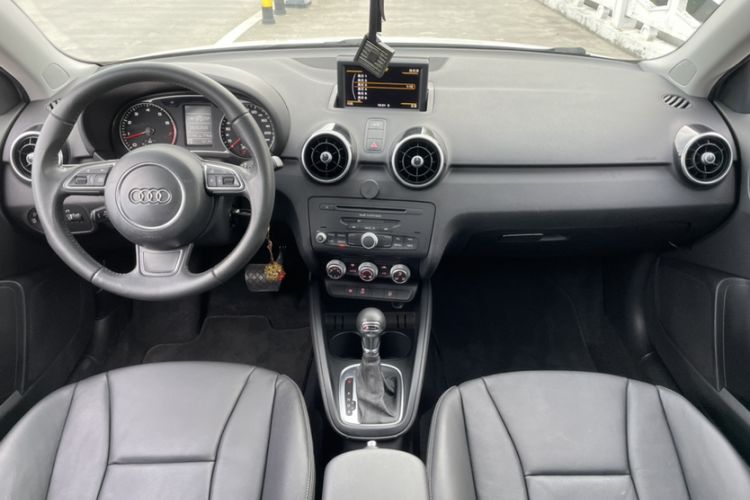 Used Audi A1 2014 30 TFSI Sportback Comfort Model Interior 1