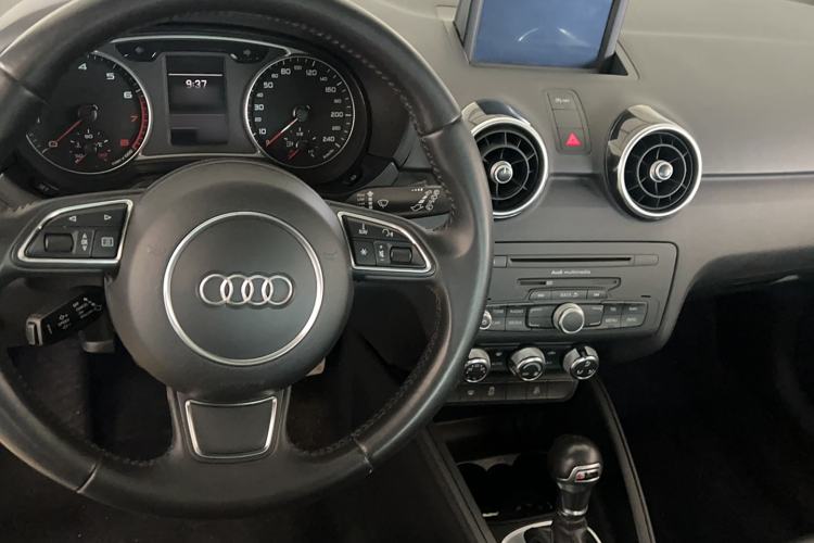Used Audi A1 2014 30 TFSI Comfort Model Interior 1
