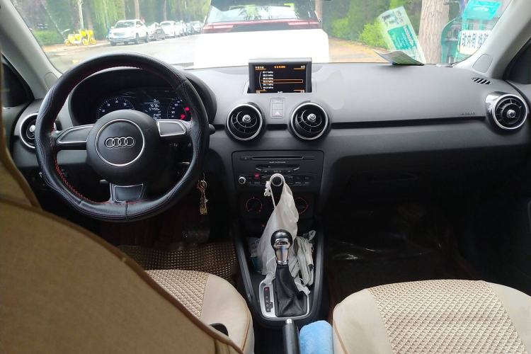 Used Audi A1 2014 30 TFSI Sportback Fashion Model Interior 2