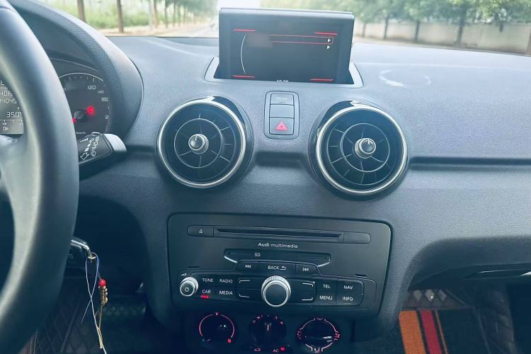 Used Audi A1 2014 30 TFSI Sportback Fashion Model Interior 3