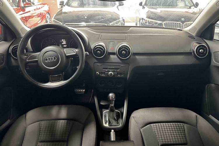 Used Audi A1 2014 30 TFSI Sportback Fashion Model Interior 4