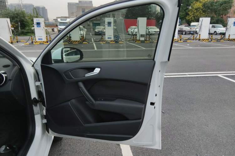 Used Audi A1 2014 30 TFSI Sportback Fashion Model Interior 5