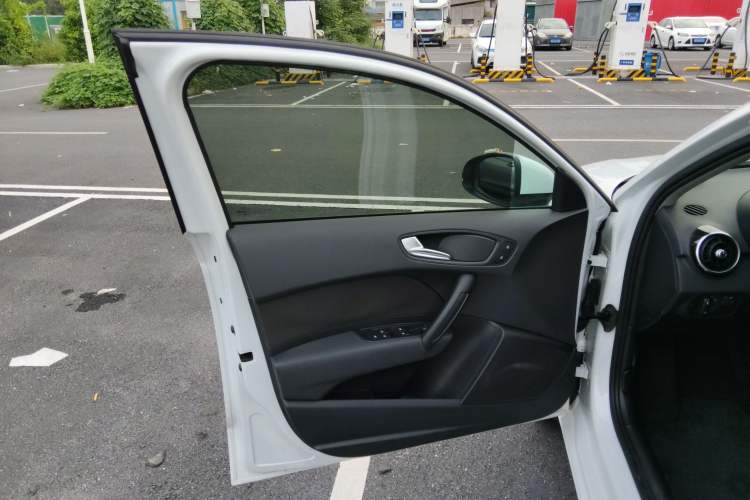 Used Audi A1 2014 30 TFSI Sportback Fashion Model Interior 7