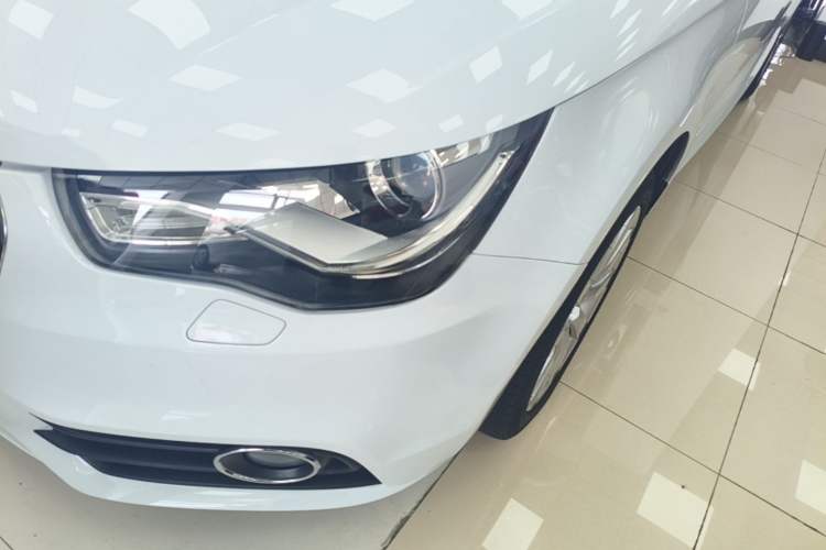 Used Audi A1 2014 30 TFSI Sportback Fashion Model Left Front Headlight