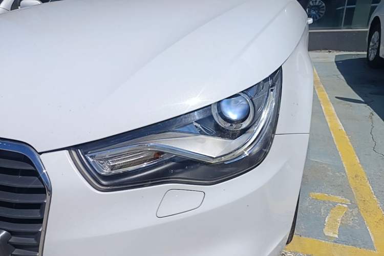 Used Audi A1 2014 30 TFSI Sportback Comfort Model Left Front Headlight