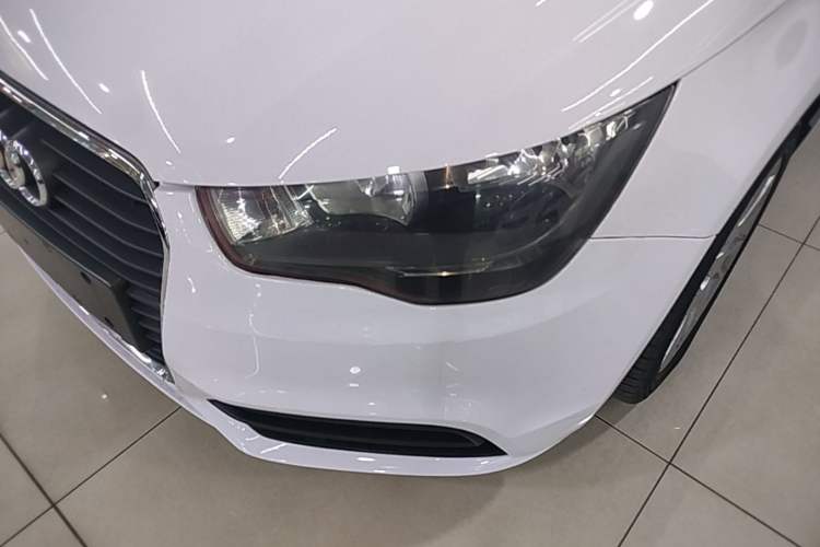 Used Audi A1 2014 30 TFSI Sportback Fashion Model Left Front Headlight