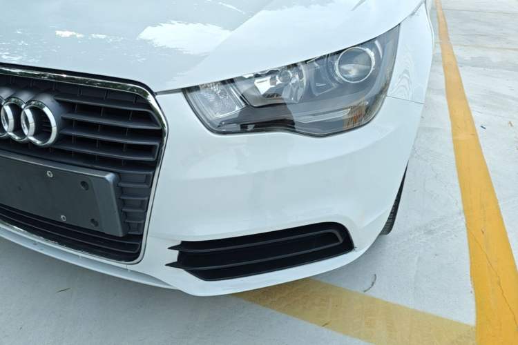 Used Audi A1 2014 30 TFSI Sportback Fashion Model Left Front Headlight