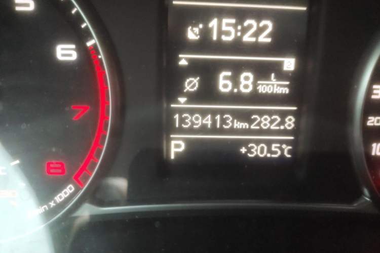 Used Audi A1 2014 30 TFSI Sportback Luxury Model Odometer Close Up