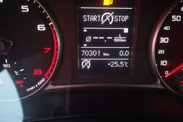 Used Audi A1 2014 30 TFSI Comfort Model Odometer Close Up