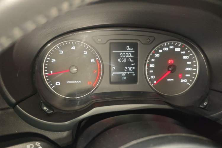 Used Audi A1 2014 30 TFSI Fashion Model Odometer Close Up