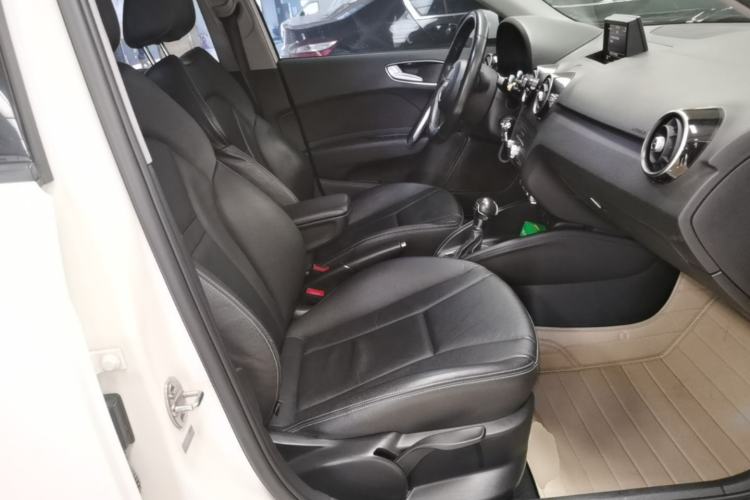 Used Audi A1 2014 30 TFSI Sportback Comfort Model Right Front Seat