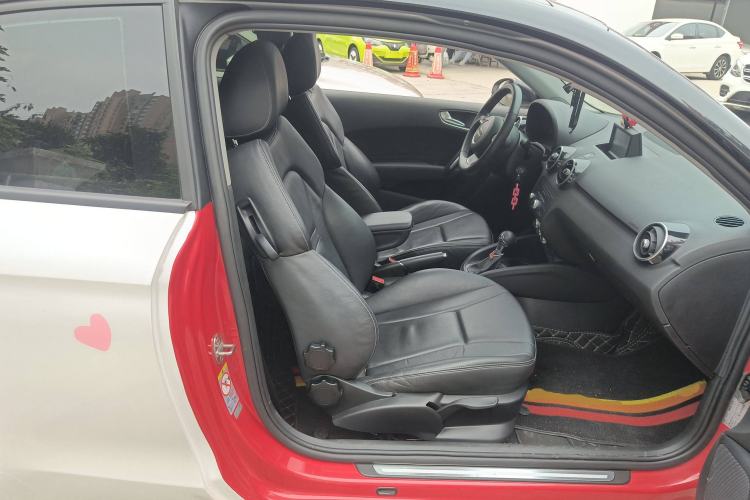 Used Audi A1 2014 30 TFSI Comfort Model Right Front Seat