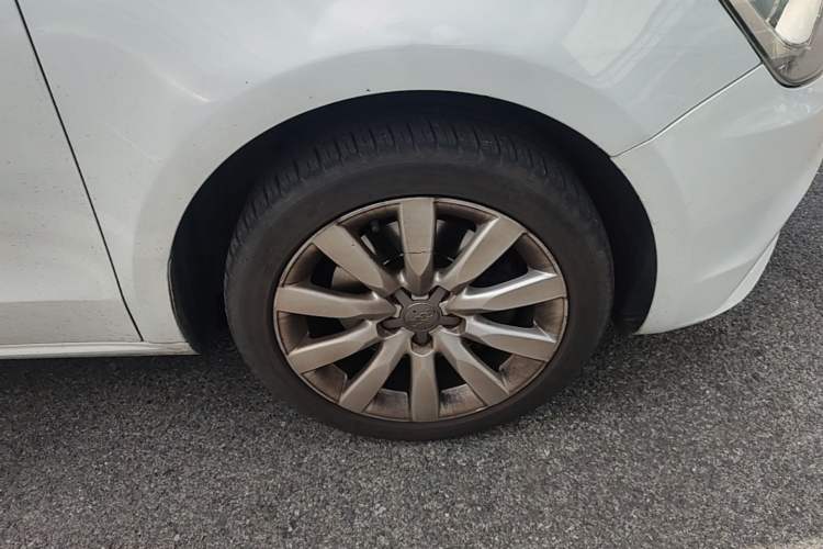 Used Audi A1 2014 30 TFSI Sportback Comfort Model Right Front Wheel Hub