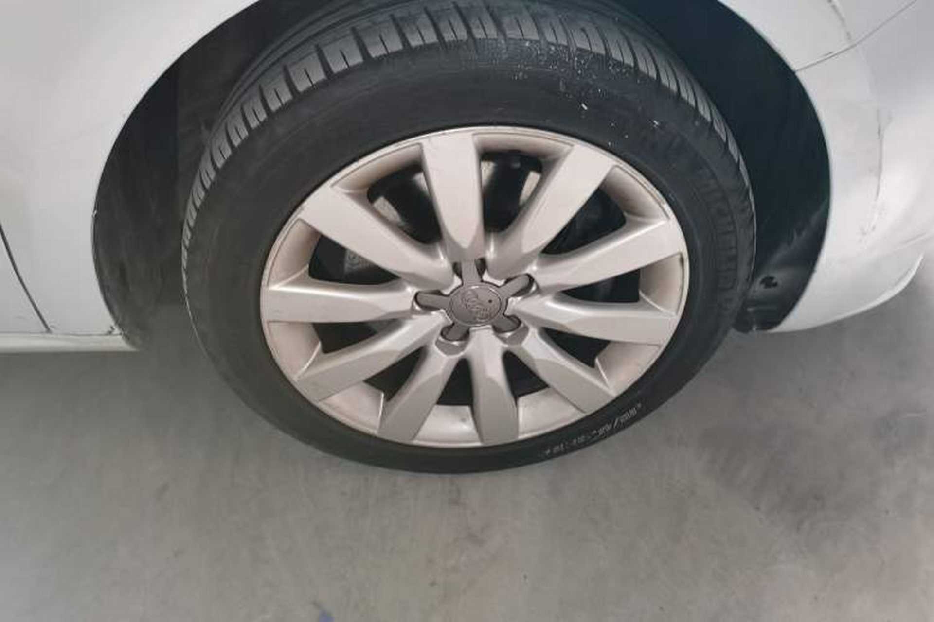 Used Audi A1 2014 30 TFSI Sportback Comfort Model Right Front Wheel Hub