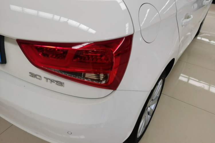 Used Audi A1 2014 30 TFSI Sportback Comfort Model Right Rear Taillight