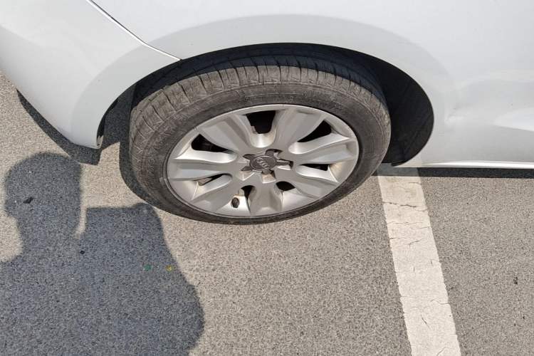 Used Audi A1 2014 30 TFSI Fashion Model Right Rear Wheel Hub