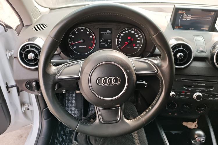 Used Audi A1 2014 30 TFSI Sportback Fashion Model Steering Wheel