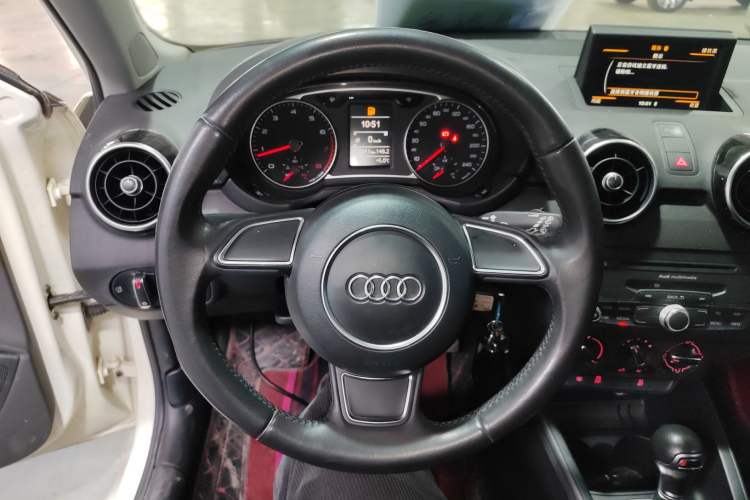 Used Audi A1 2014 30 TFSI Technology Edition Steering Wheel