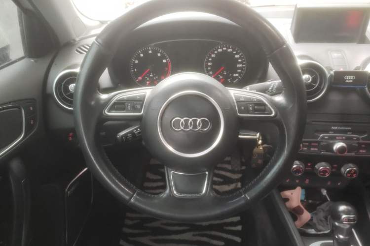 Used Audi A1 2014 30 TFSI Sportback Luxury Model Steering Wheel