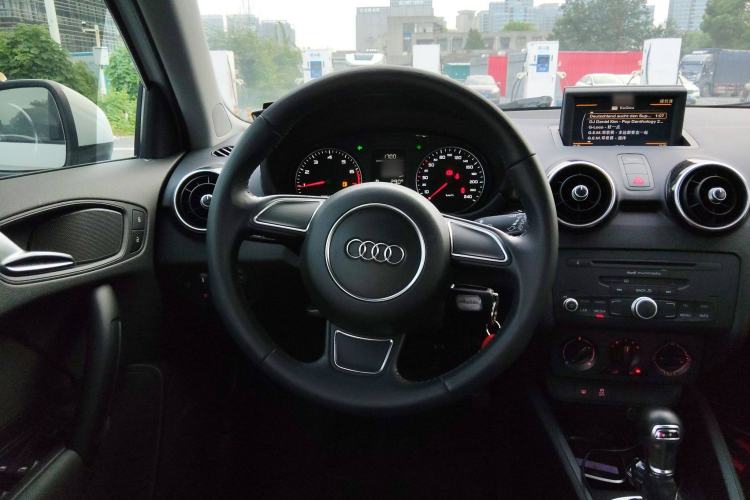 Used Audi A1 2014 30 TFSI Sportback Fashion Model Steering Wheel