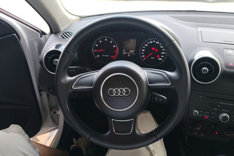 Used Audi A1 2014 30 TFSI Sportback Fashion Model Steering Wheel