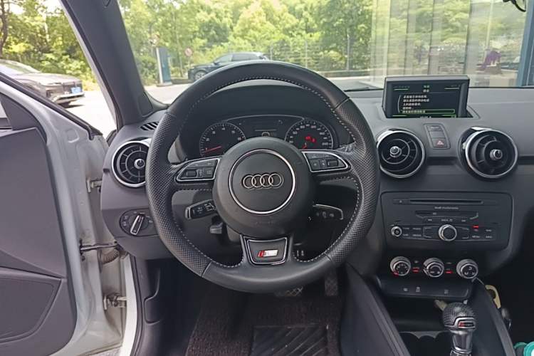 Used Audi A1 2014 30 TFSI Comfort Model Steering Wheel