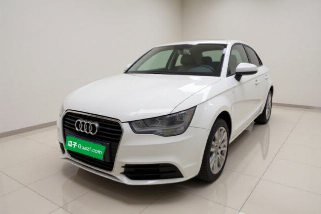 Ojetý Audi A1 2014 30 TFSI Fashion Model
