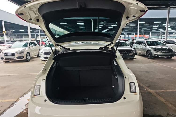 Used Audi A1 2014 30 TFSI Fashion Model Trunk