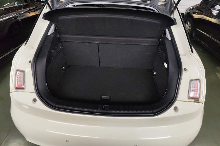 Used Audi A1 2014 30 TFSI Comfort Model Trunk