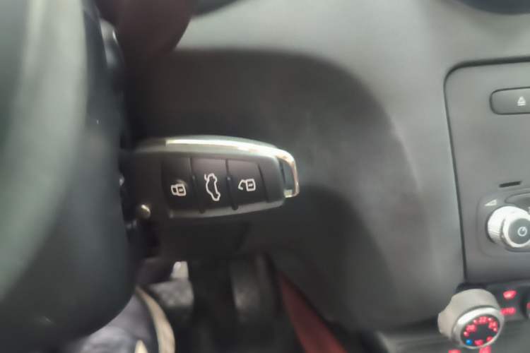 Used Audi A1 2014 30 TFSI Sportback Fashion Model Vehicle Key
