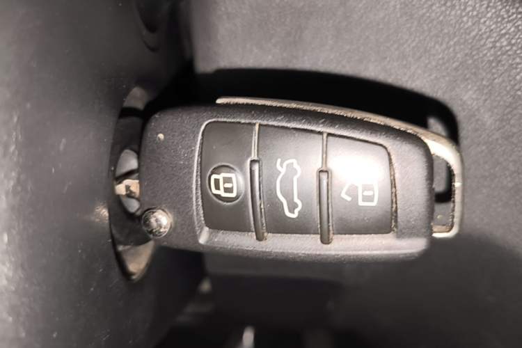 Used Audi A1 2014 30 TFSI Sportback Fashion Model Vehicle Key