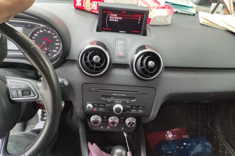 Used Audi A1 2014 30 TFSI Sportback Comfort Model Audio And AC Panel