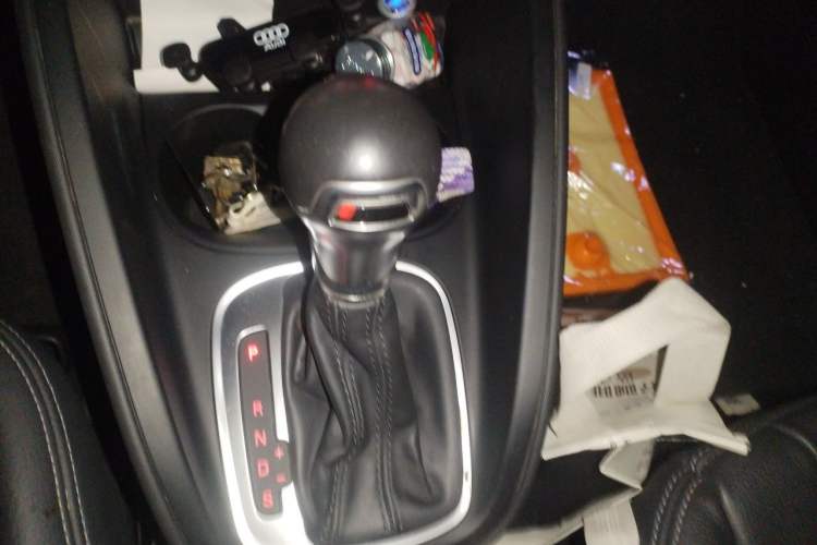 Used Audi A1 2014 30 TFSI Sportback Comfort Model Gear Lever