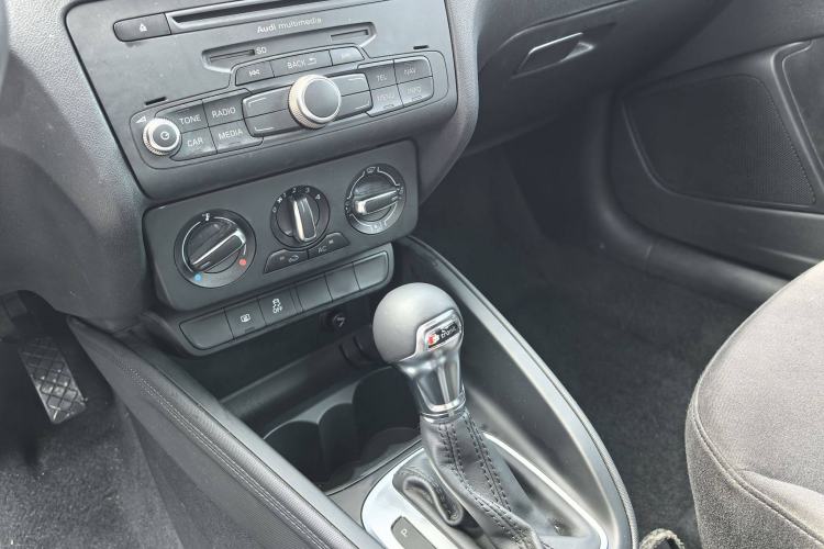 Used Audi A1 2014 30 TFSI Technology Edition Interior 7