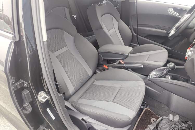Used Audi A1 2016 30 TFSI Sportback Design Fashion Edition Right Front Seat